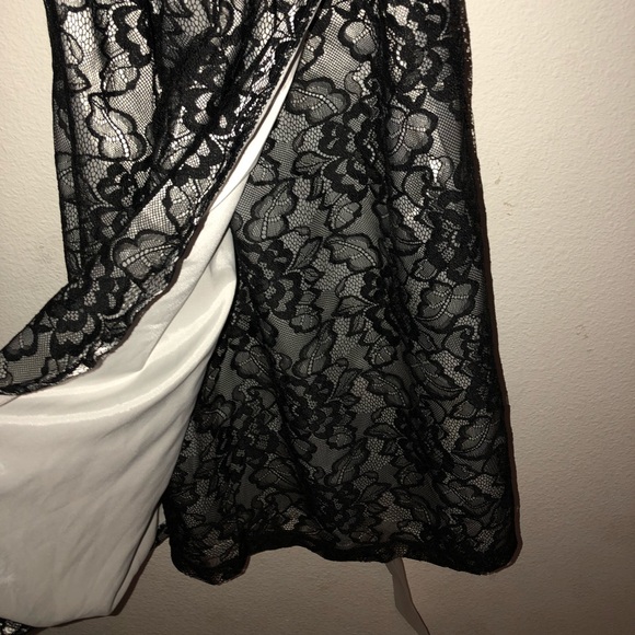 Nice lace dress - Picture 2 of 5